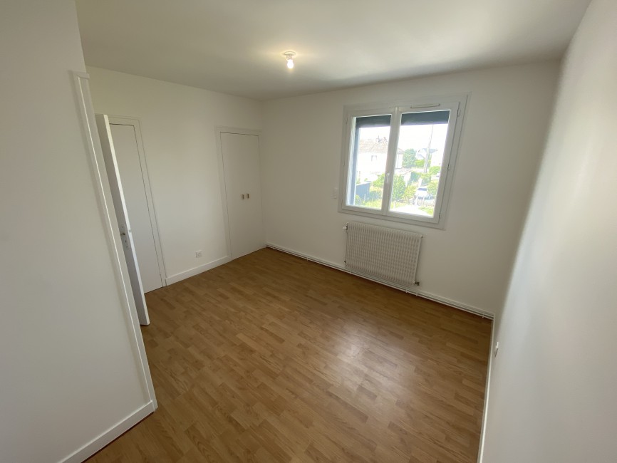 Chambre gauche 2.JPG